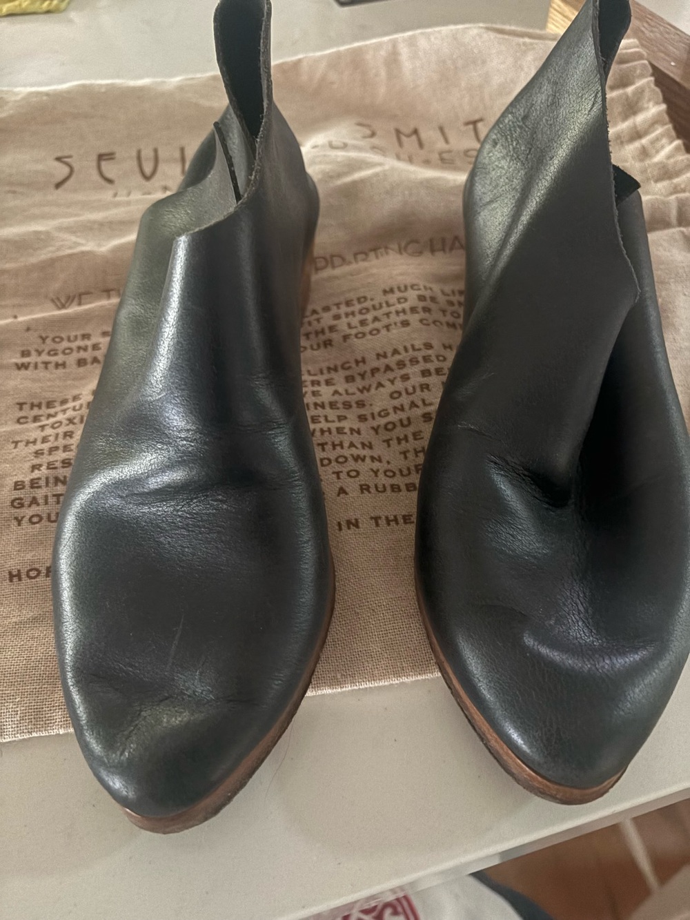 Sevilla Smith hand lasted black leather ankle boots size 35 (5/5.5)